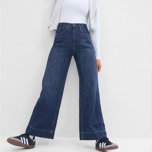 High Rise Wide-Leg Jeans